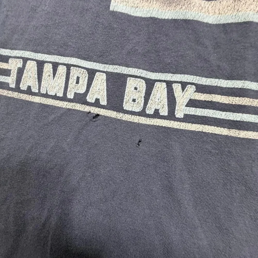 Mlb Men's Navy and Blue T-shirt